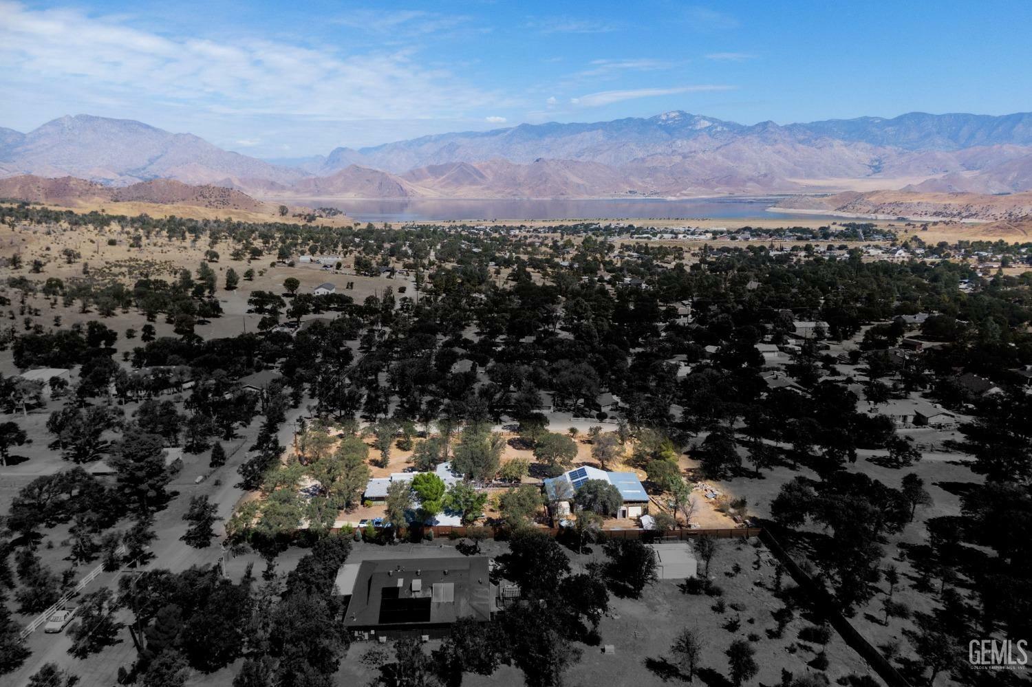 Property Photo:  3308 Seclusion Road  CA 93240 