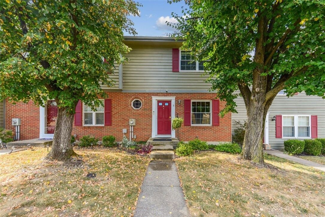 Property Photo: 8 Ludwell Lane OH 45014