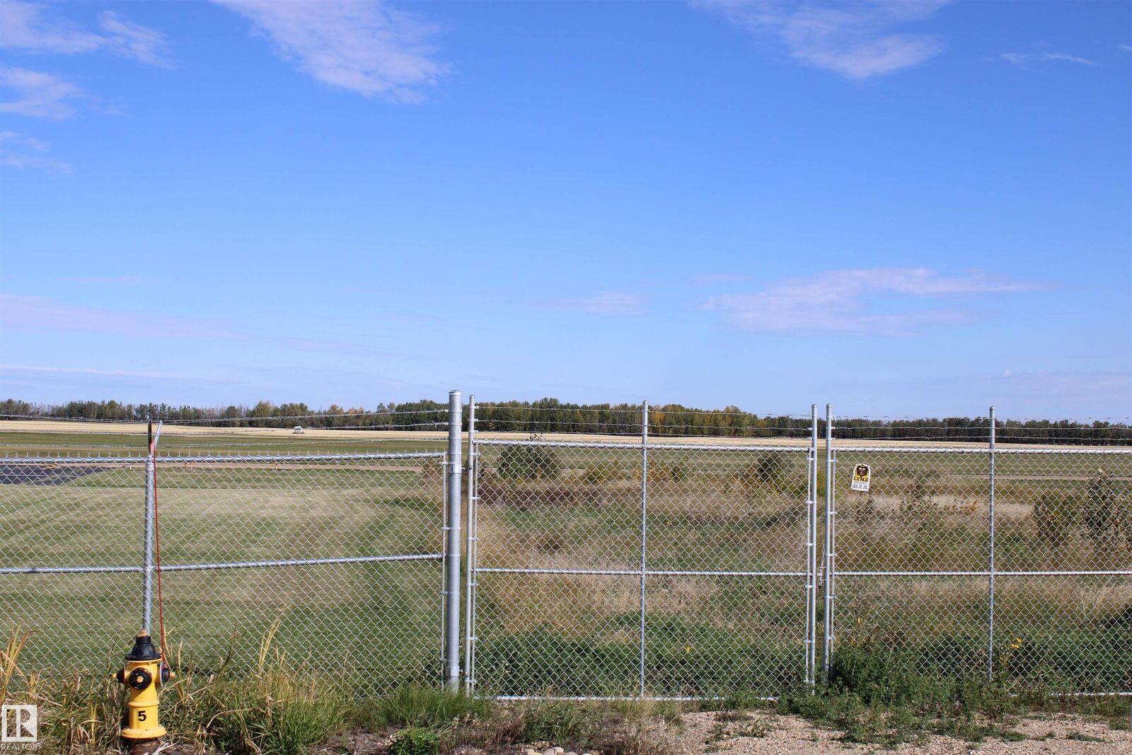 Property Photo:  27018 Sh 633 17  AB T8T 0E3 