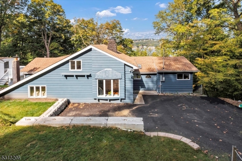 Property Photo: 91 Hilltop Trl NJ 07871