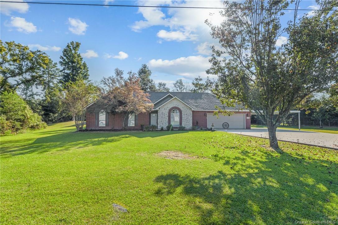 Property Photo:  1182 Pin Oak Drive  LA 70611 