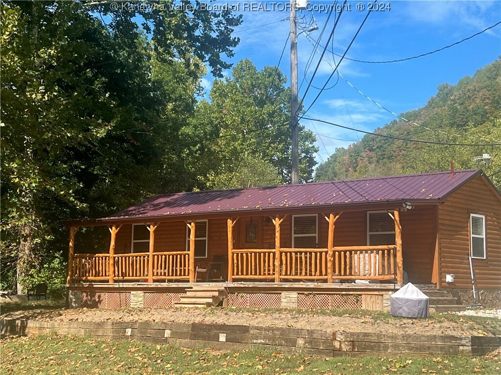 462 Adams Road  Julian WV 25529 photo