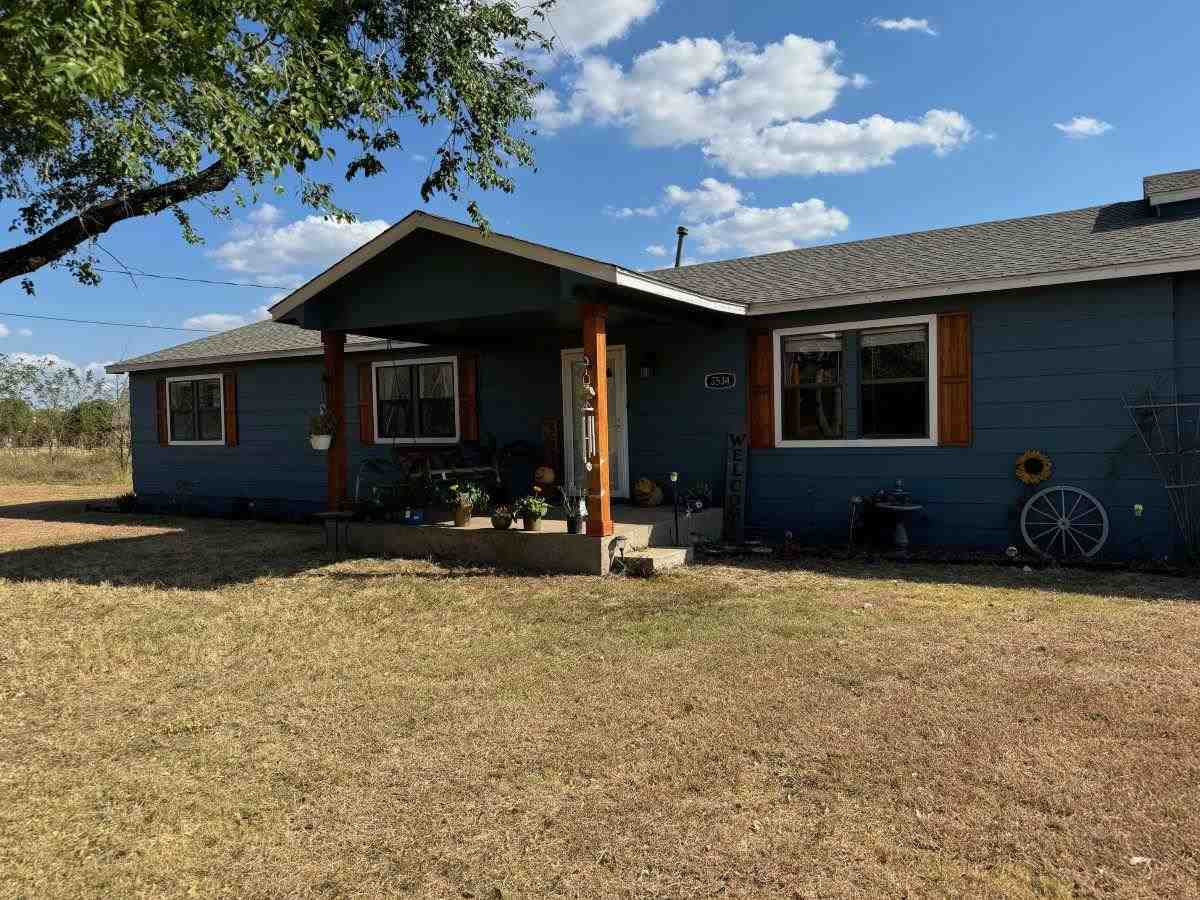 Property Photo:  280627 E 1680 Rd  OK 73533 