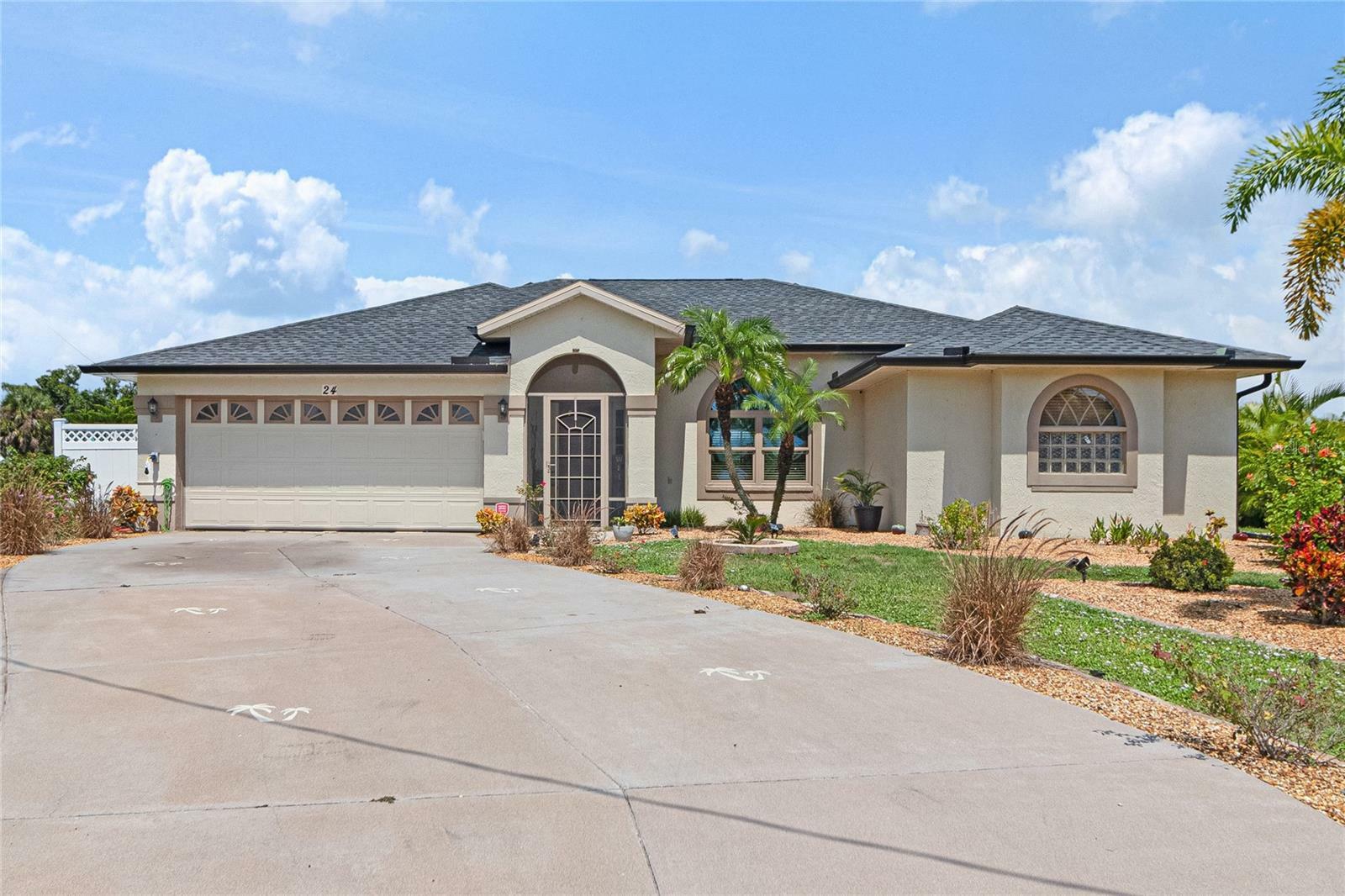 Property Photo:  24 Clubhouse Court  FL 33947 