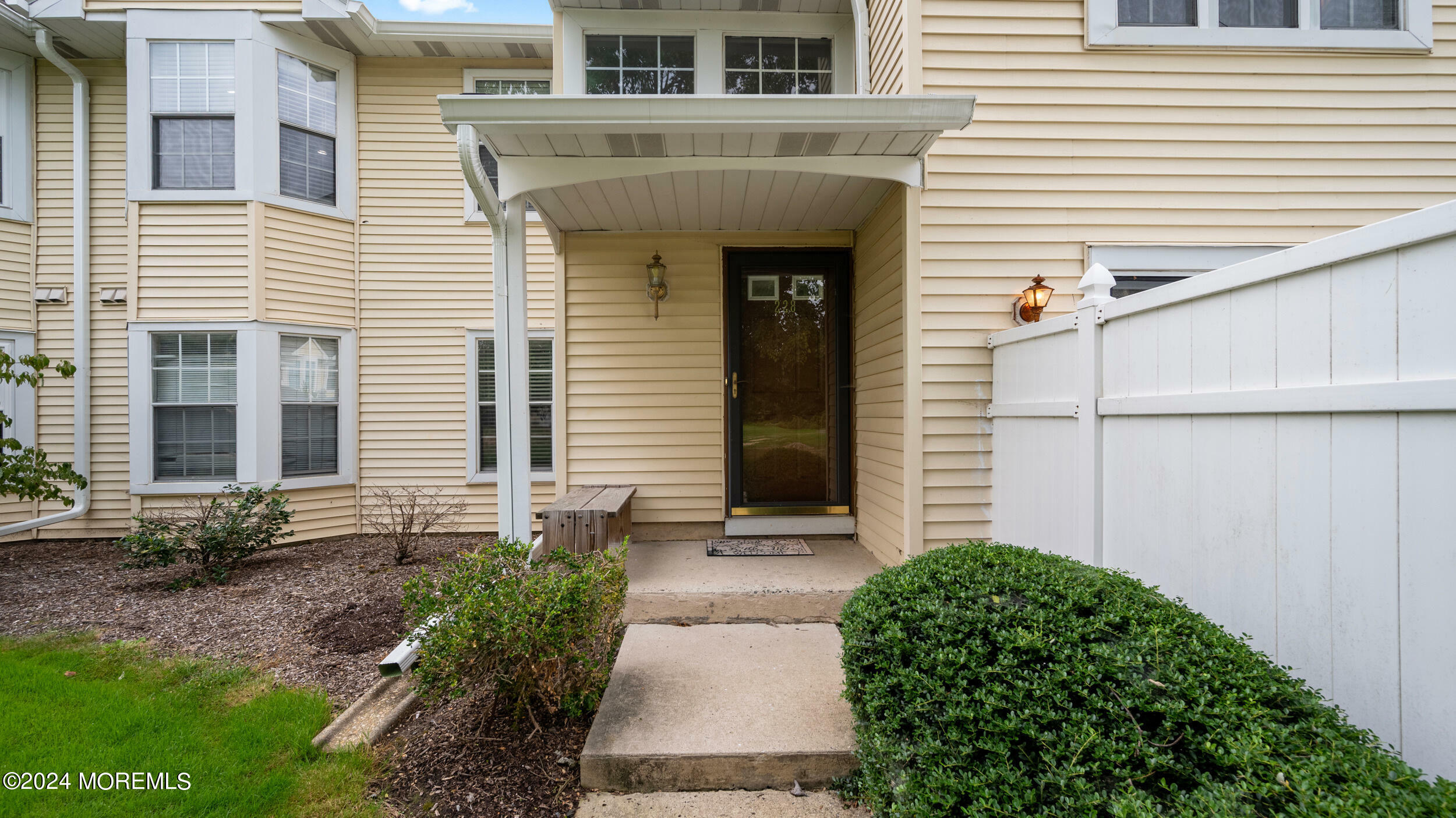 Property Photo:  228 Mill Run Court  NJ 08520 