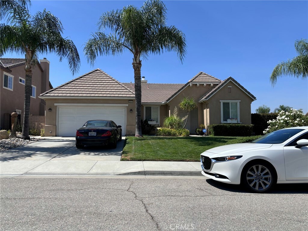 Property Photo:  28597 Pensthorpe  CA 92584 