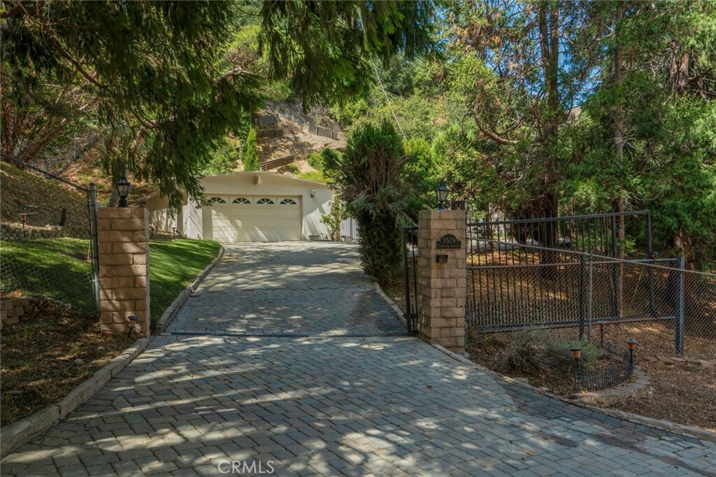 Property Photo:  3529 Coldwater Canyon Avenue  CA 91604 