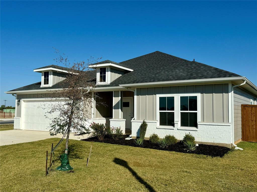 Property Photo:  436 Cirrus Circle  TX 76252 