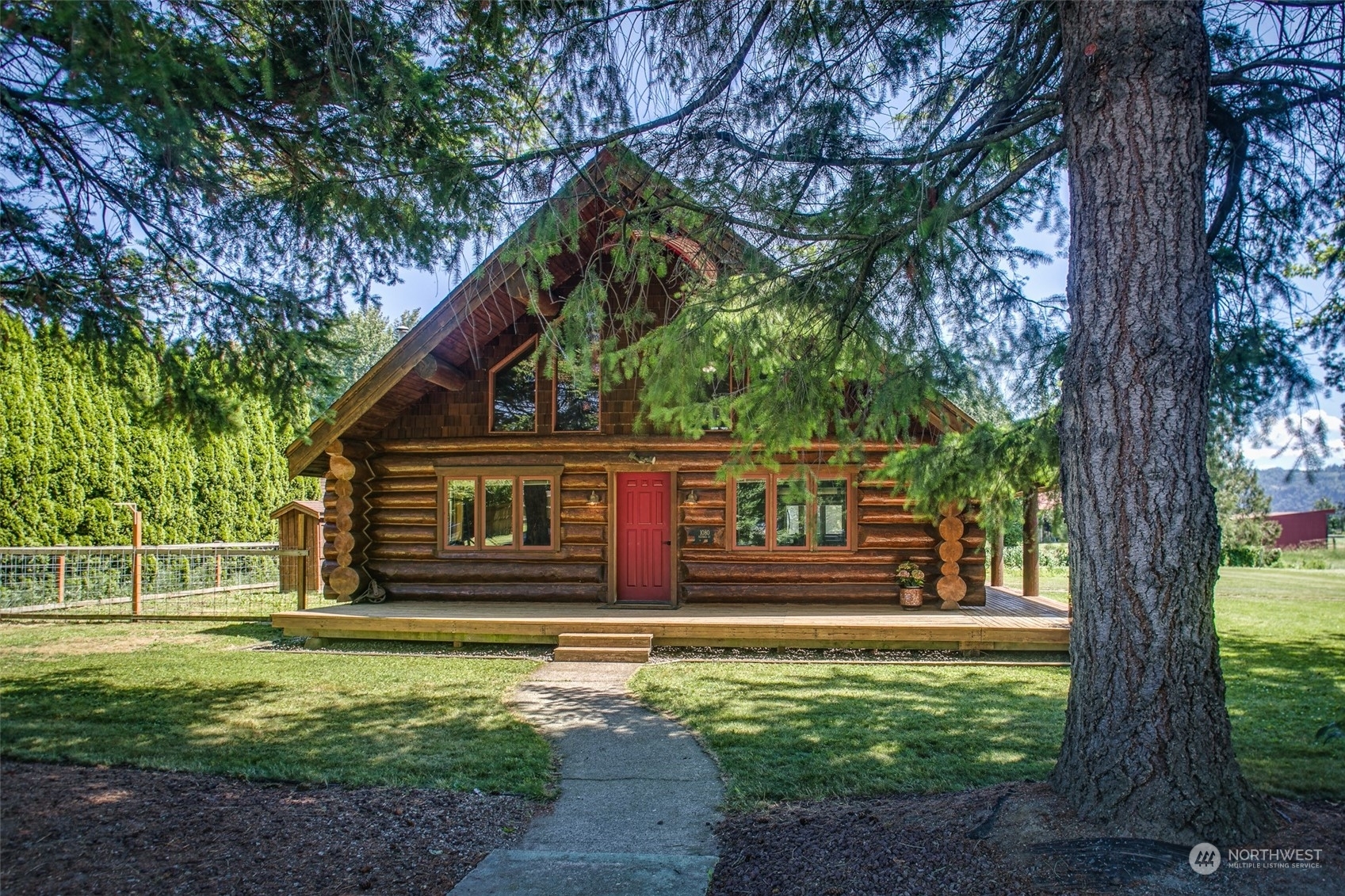 Property Photo: 1080 Victoria Street WA 98295