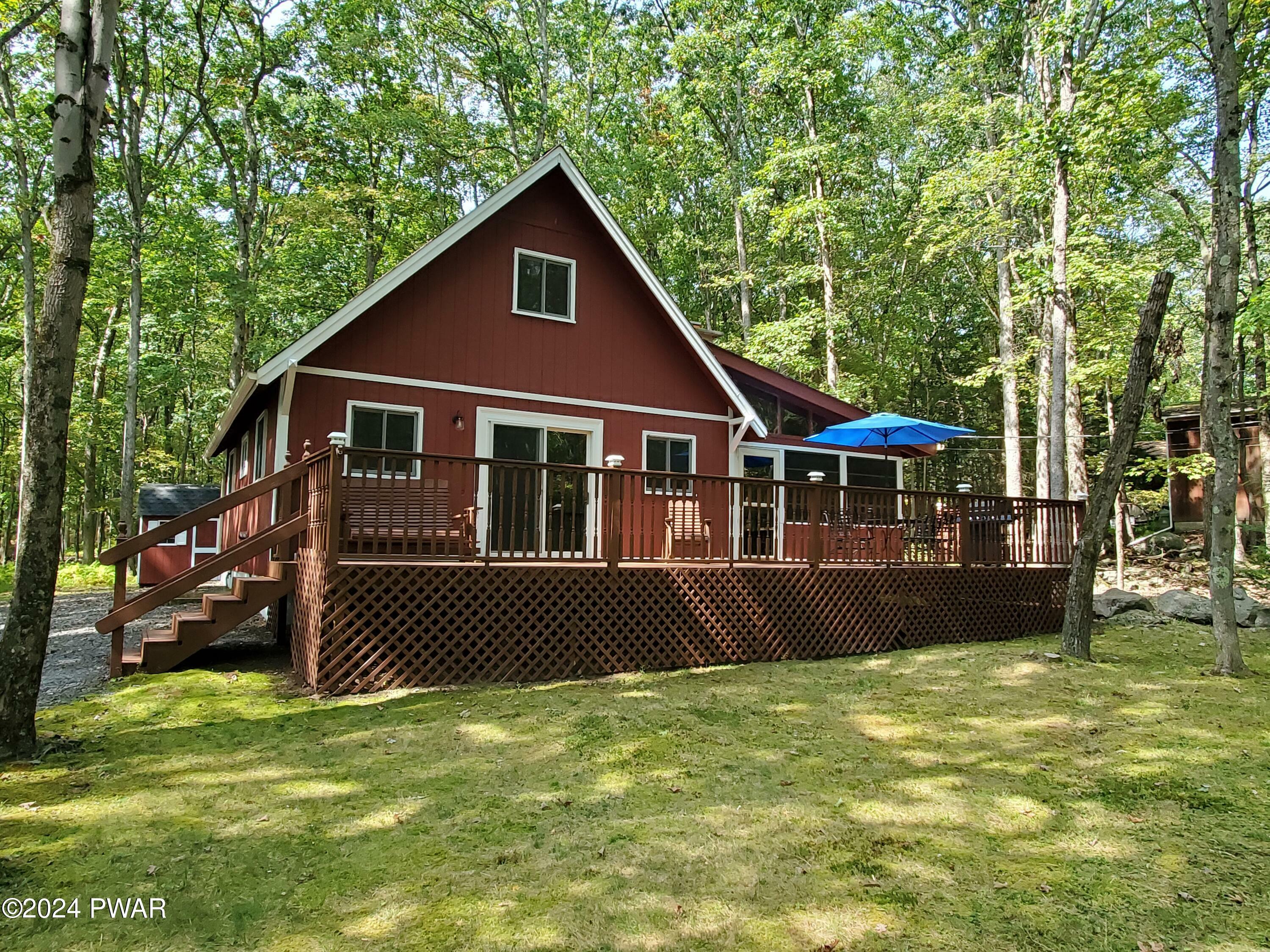 Property Photo:  802 Hoover Court  PA 18428 