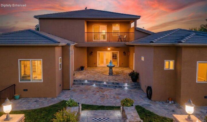 Property Photo:  1021 W Churrea St  UT 84780 