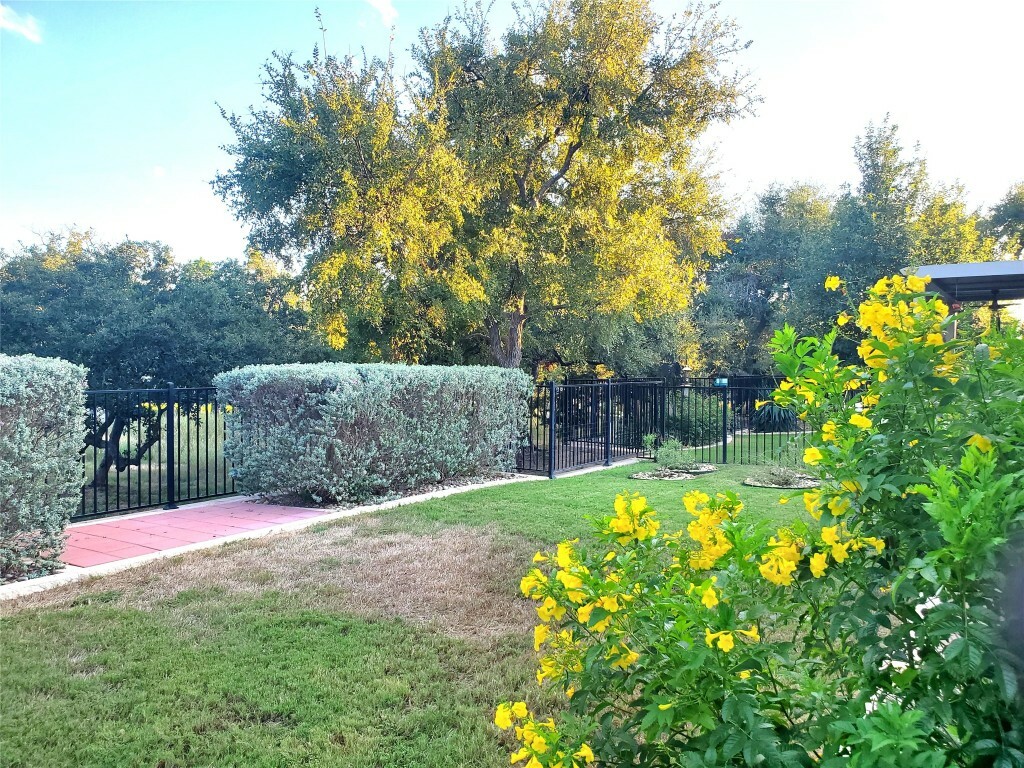 Property Photo:  503 Holiday Creek Lane  TX 78633 