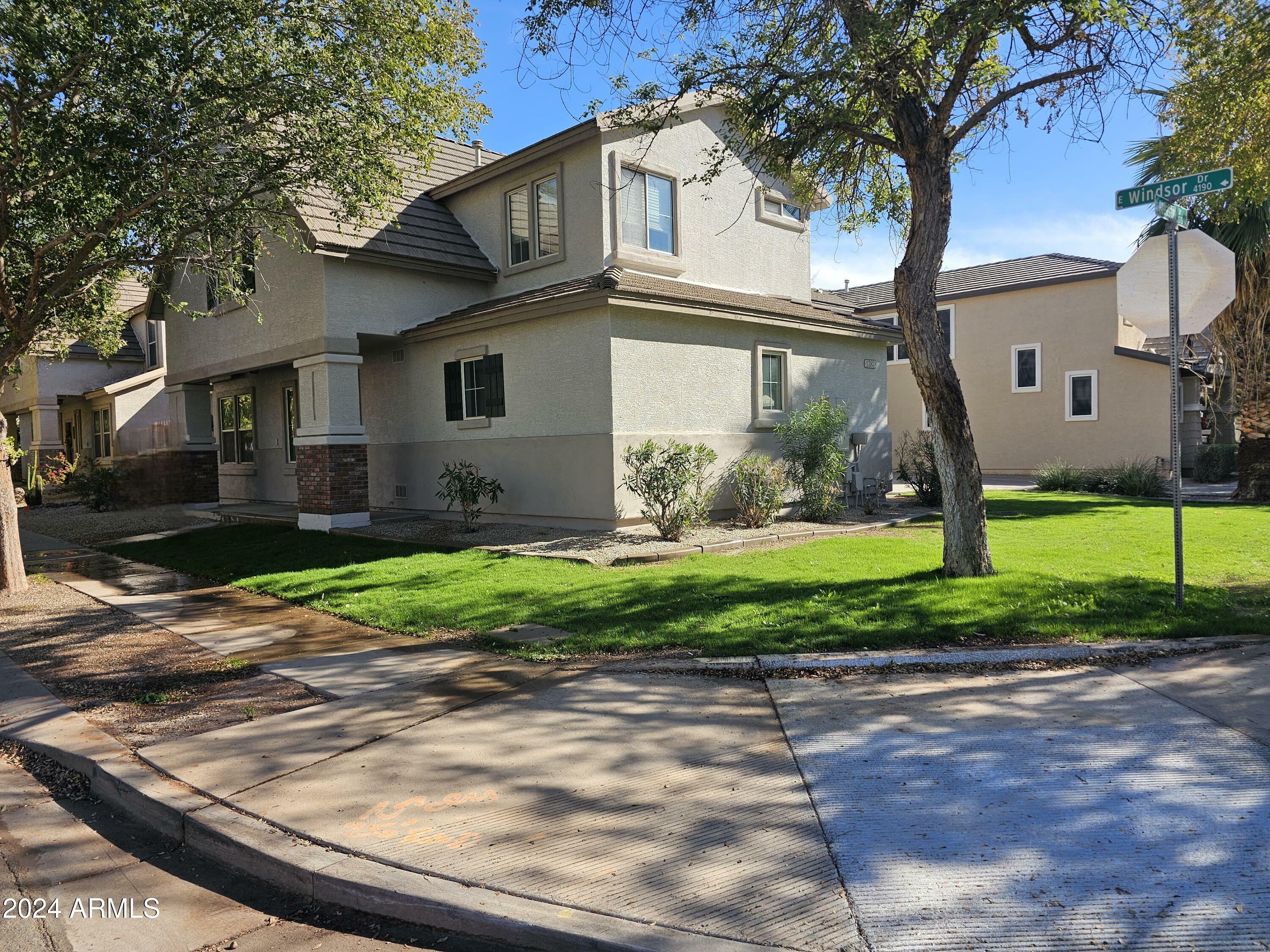 Property Photo:  1383 S Pheasant Drive  AZ 85296 