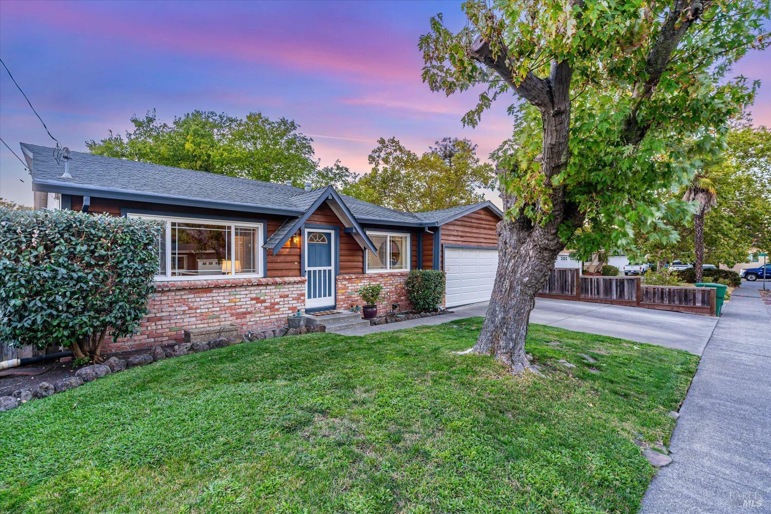 Property Photo:  3031 Hardies Lane  CA 95403 