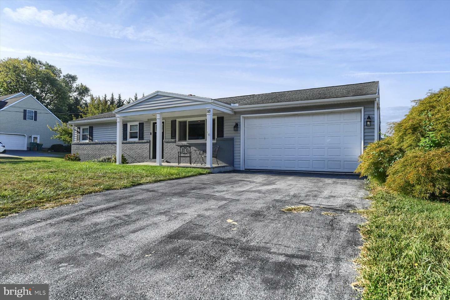 Property Photo:  938 Sunnyside Road  PA 17036 