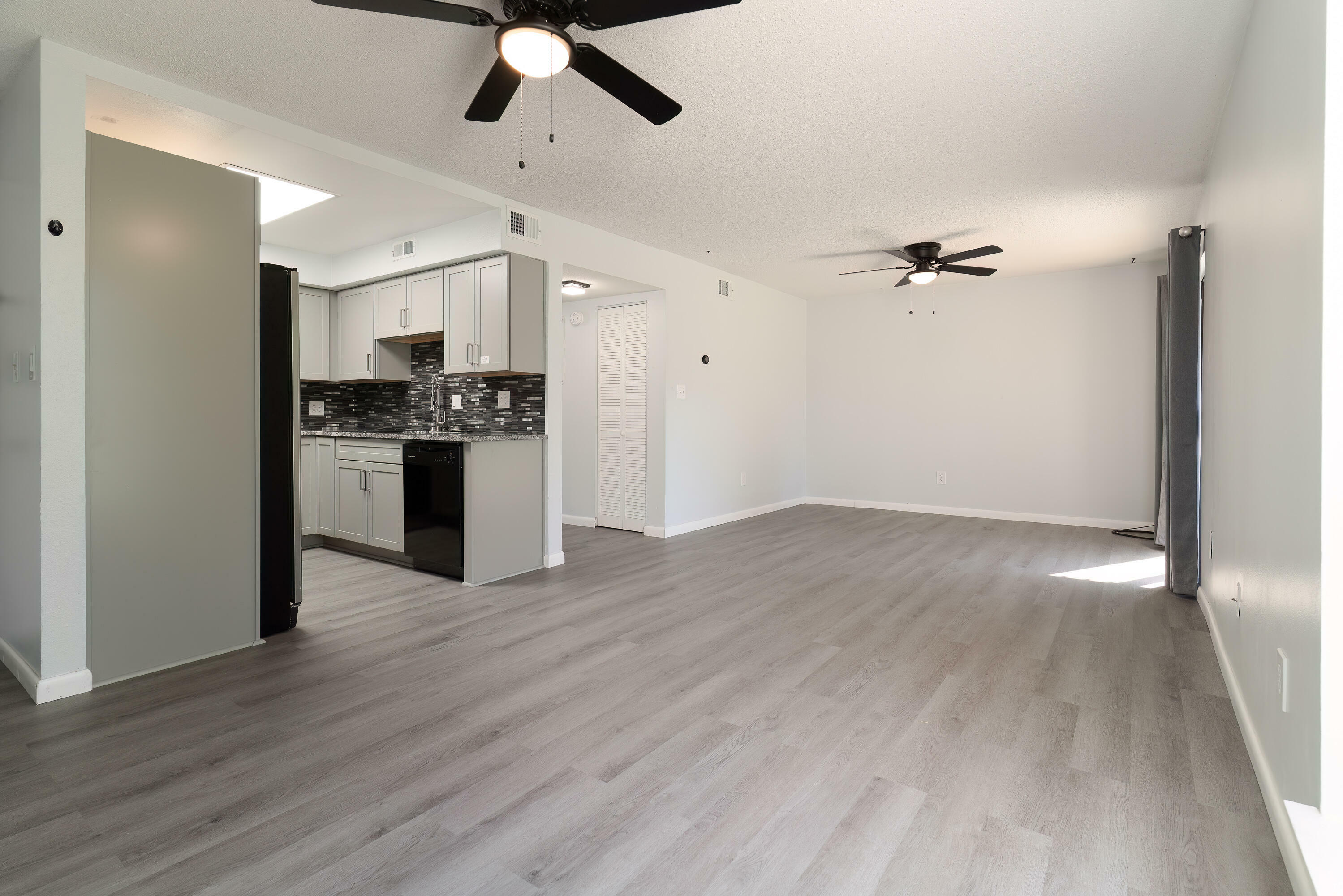 Property Photo:  308 SW Miracle Strip Parkway Unit 3B  FL 32548 