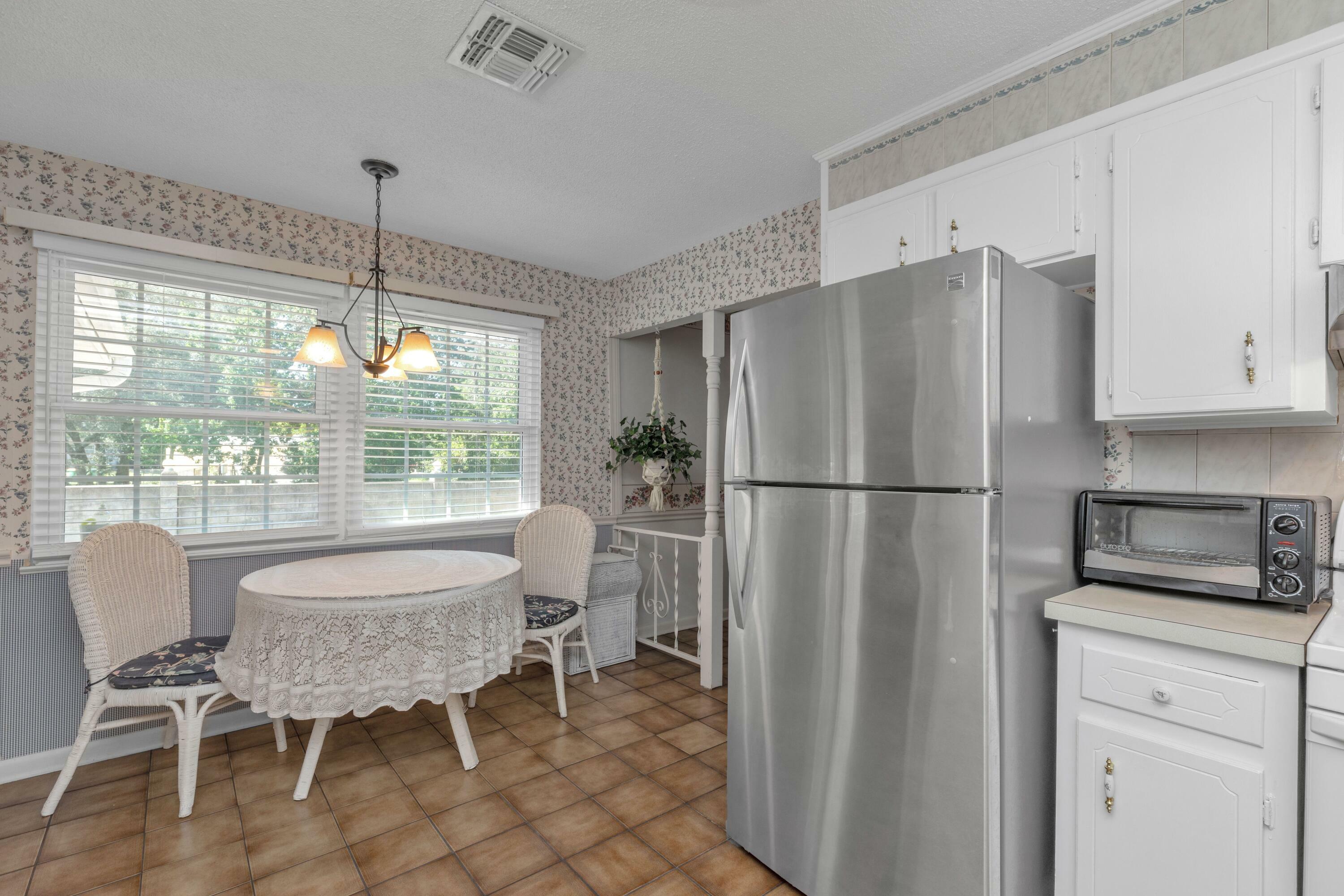 Property Photo:  1124 Coral Drive  FL 32578 