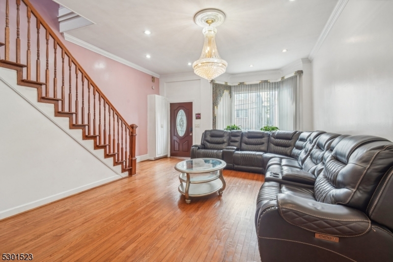 Property Photo:  64 Lincoln St  NJ 07307 