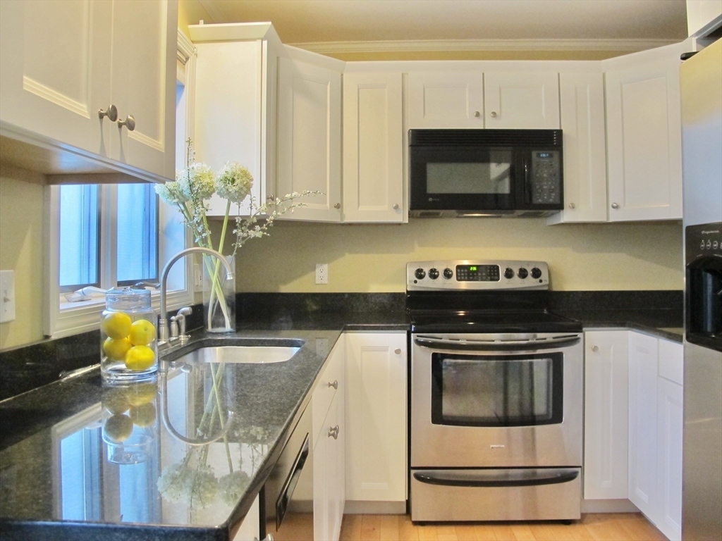 Property Photo:  64 Murdock St 64  MA 02145 