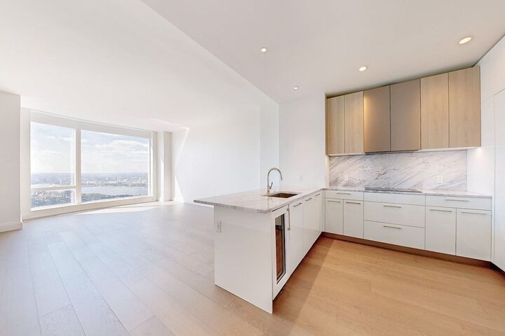 Property Photo: 240 Devonshire Street 4205 MA 02110