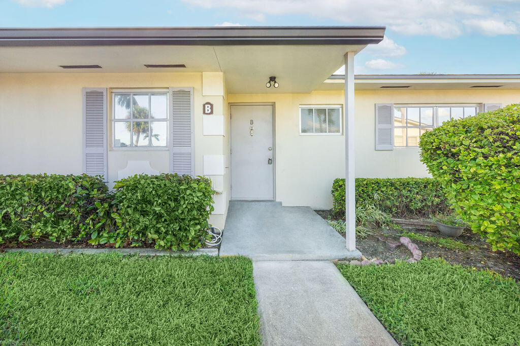 Property Photo:  2781 Ashley Drive E B  FL 33415 