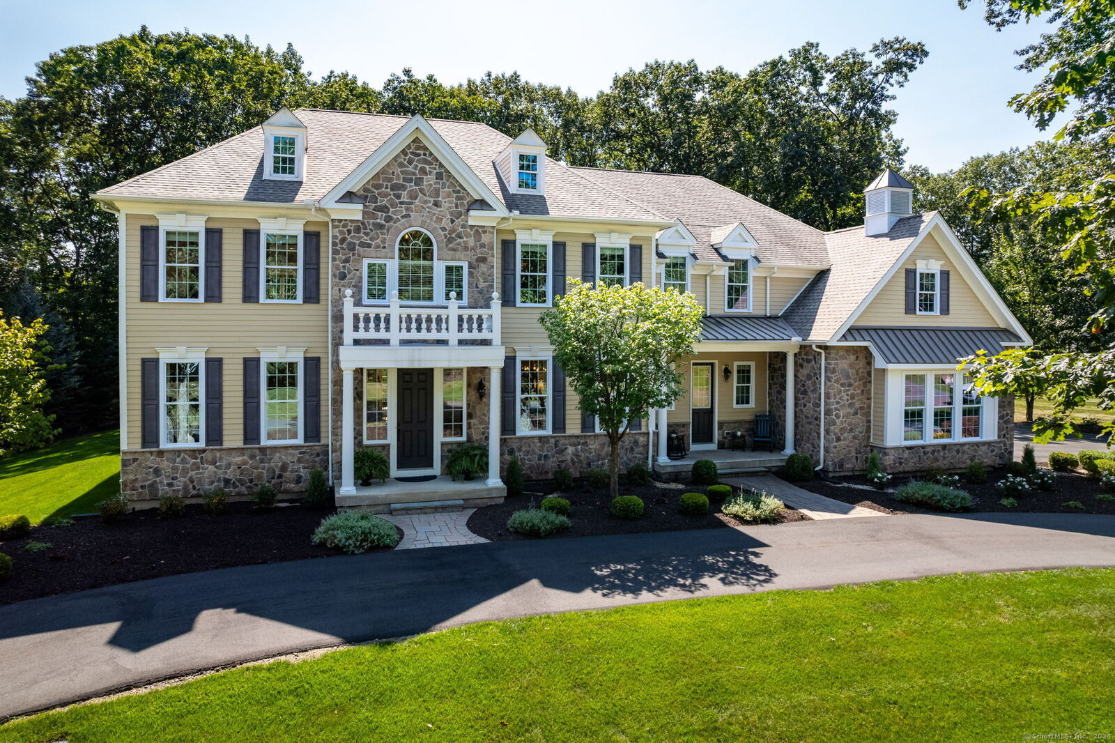 Property Photo:  337 Northington Drive  CT 06001 