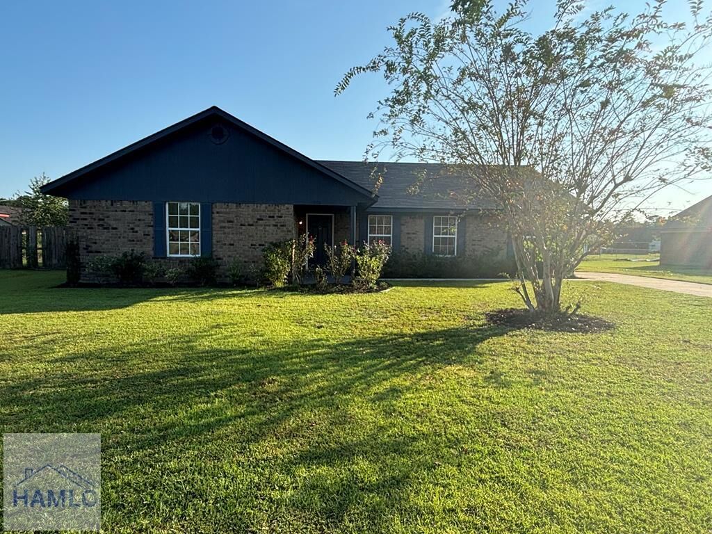 Property Photo: 852 Lyndsi Lane GA 31313