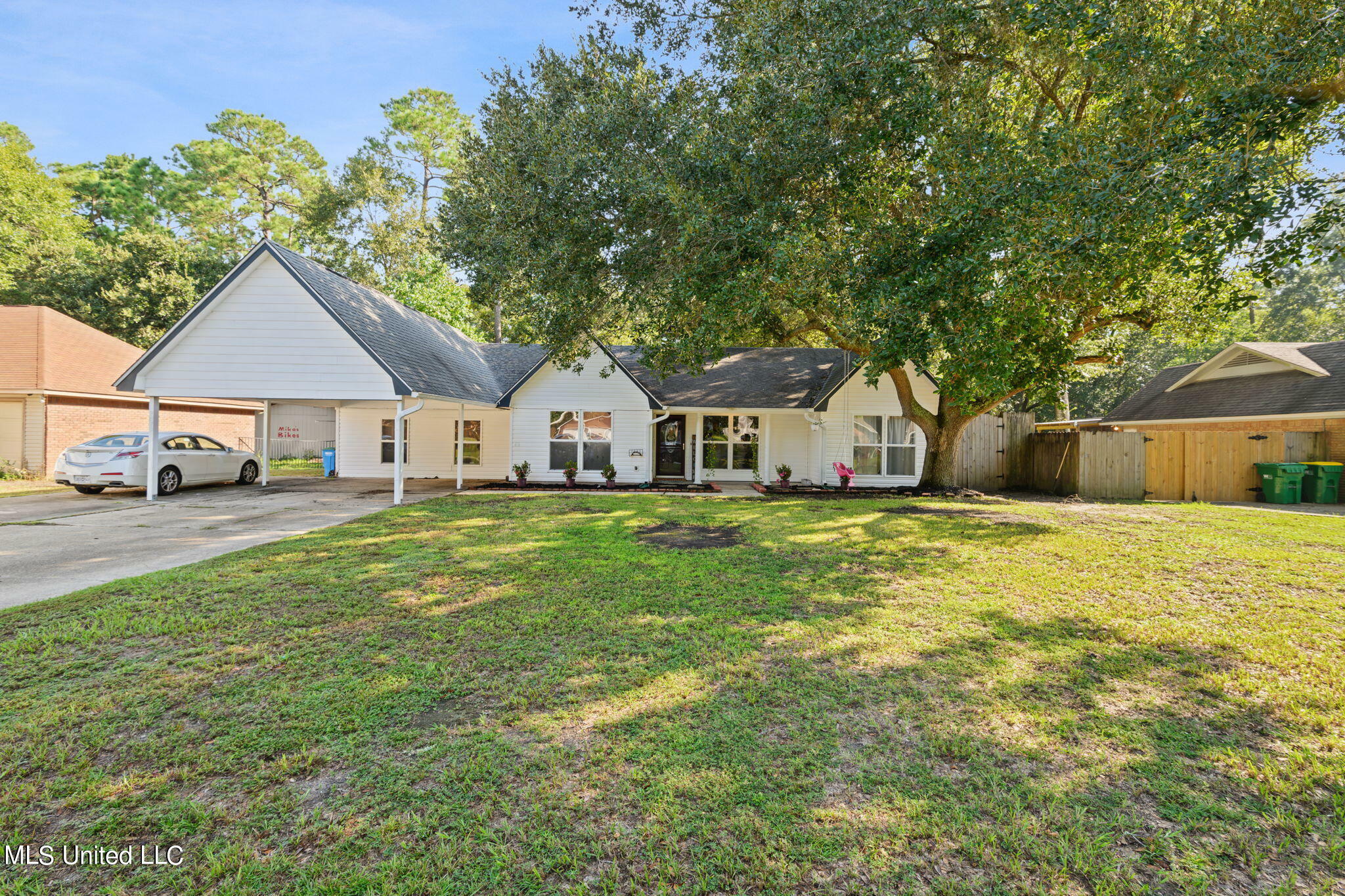 Property Photo:  7016 Red Bud Lane  MS 39564 