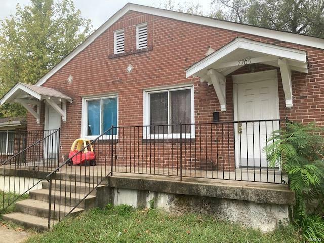 7705 W Bruno Avenue  St Louis MO 63117 photo