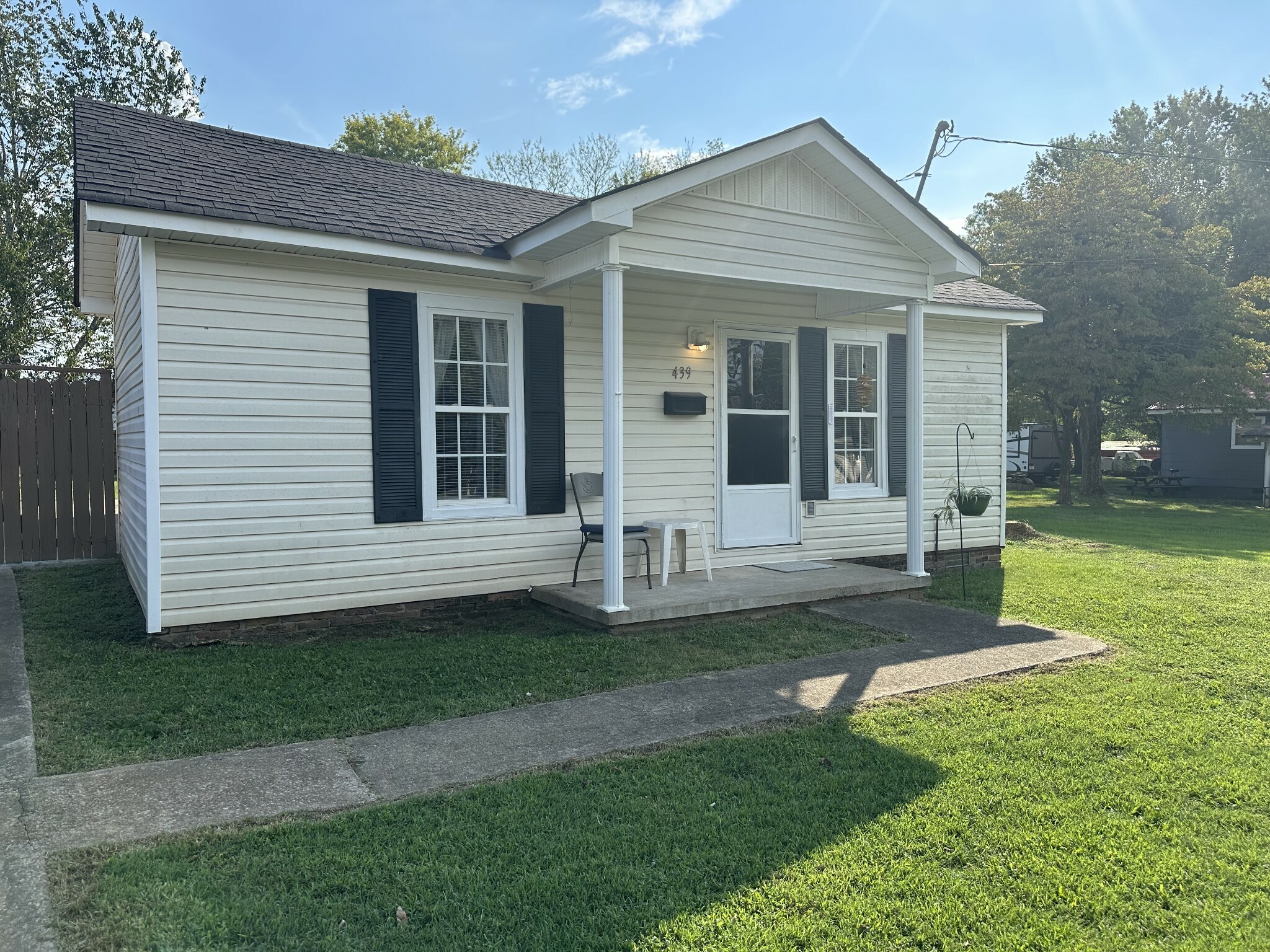 Property Photo:  439 4th St  TN 38464 