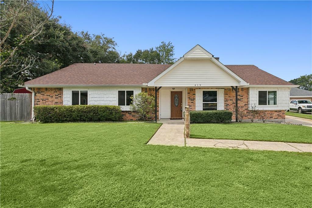 Property Photo:  419 Live Oak Drive  LA 70458 