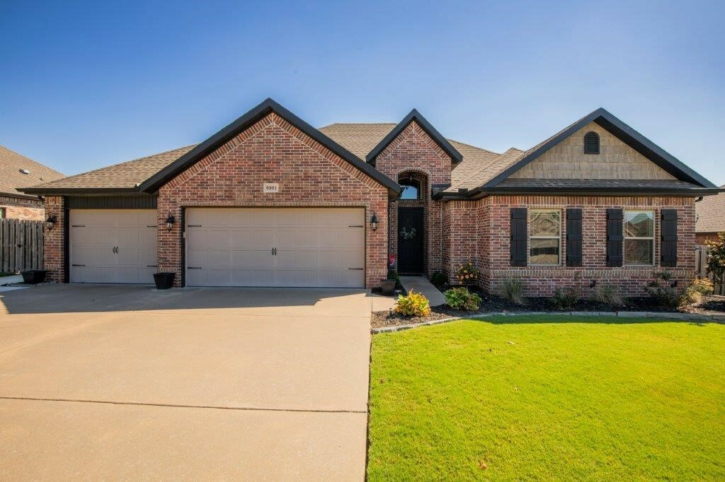 Property Photo:  6301 S 57th Street  AR 72758 