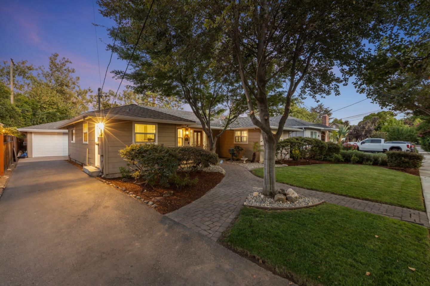 Property Photo:  878 El Rio Drive  CA 95125 