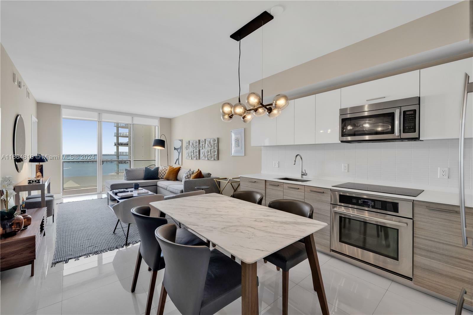 Property Photo:  1300 Brickell Bay Dr 2208  FL 33131 