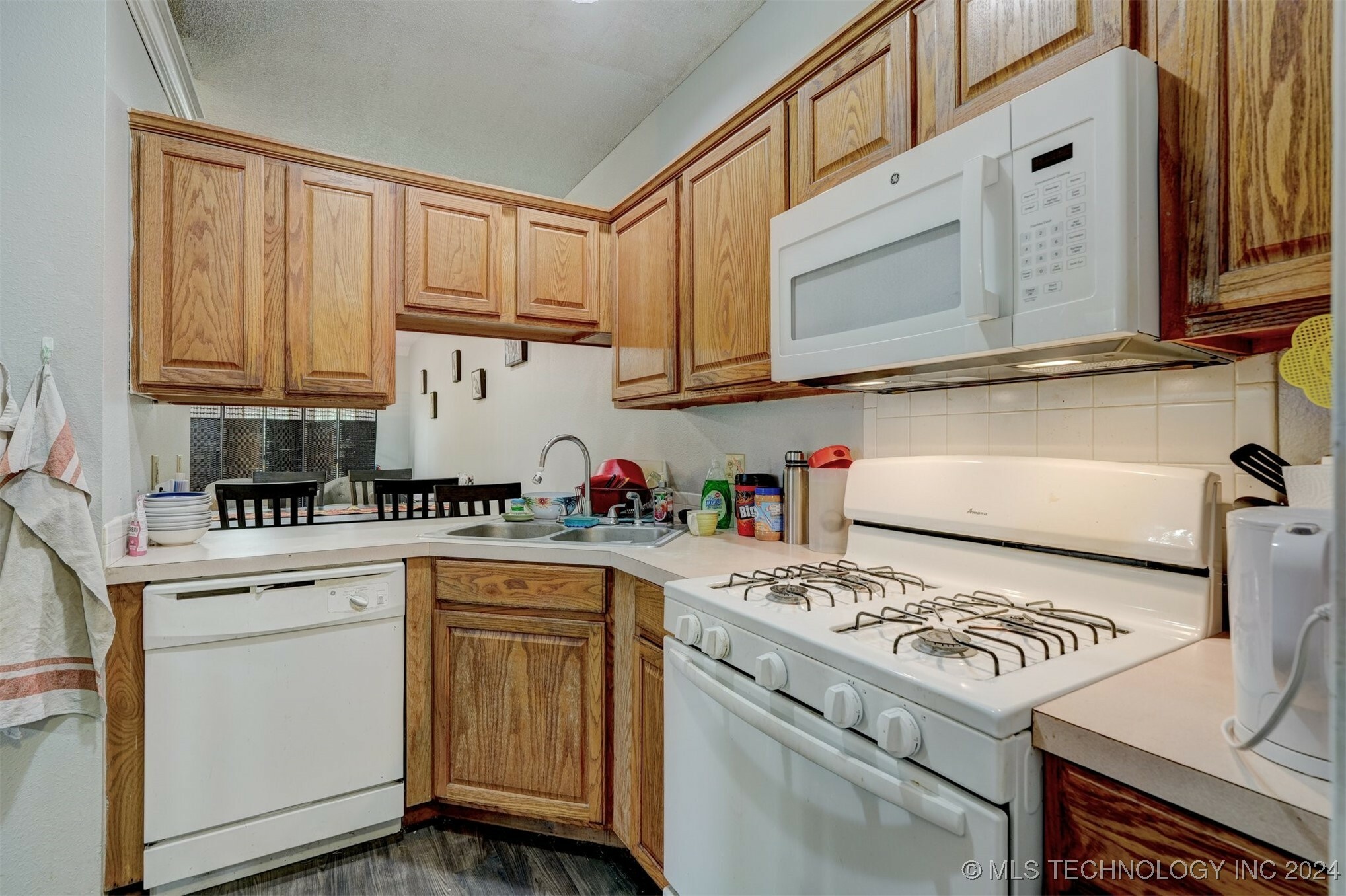 Property Photo:  5132 N Duncan Street  OK 74075 