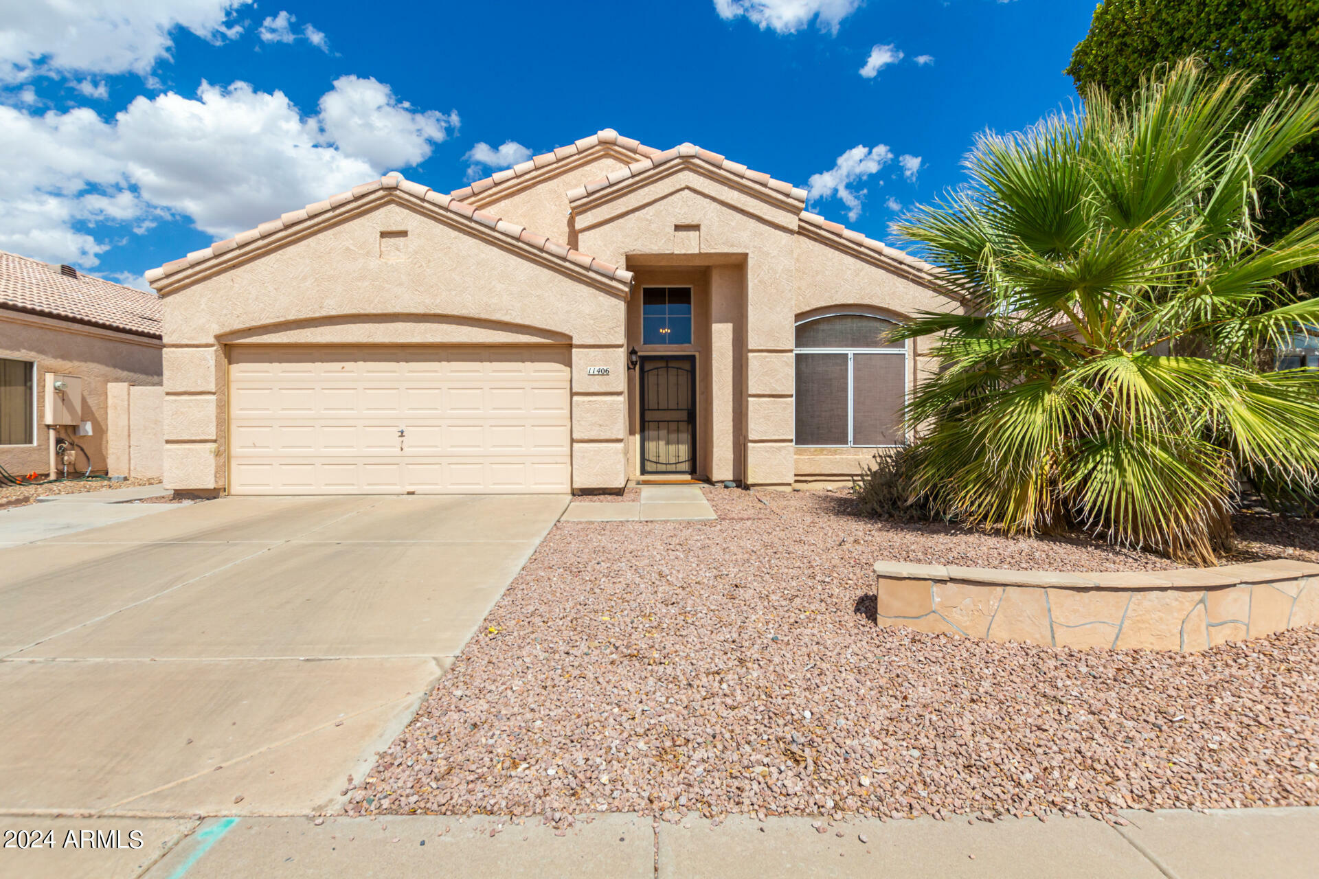 Property Photo:  11406 W Piccadilly Road  AZ 85392 