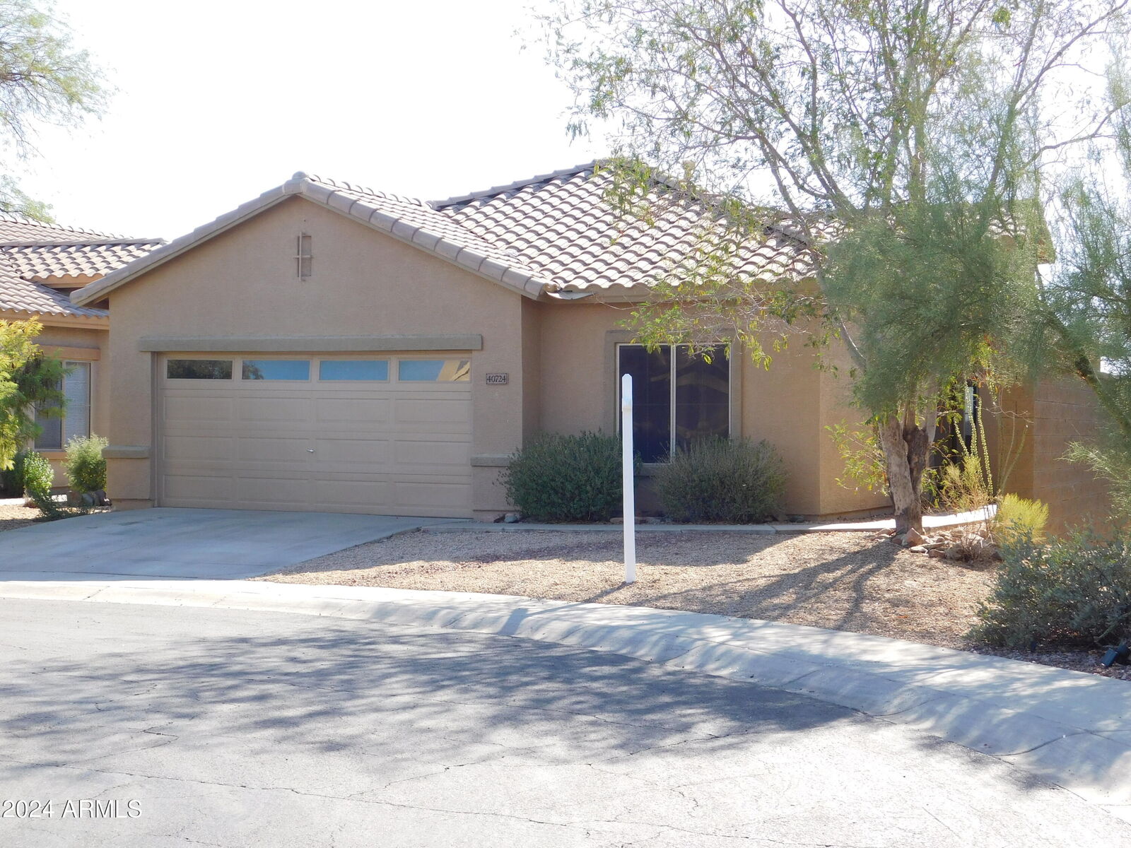 Property Photo:  40724 N Capital Court  AZ 85086 