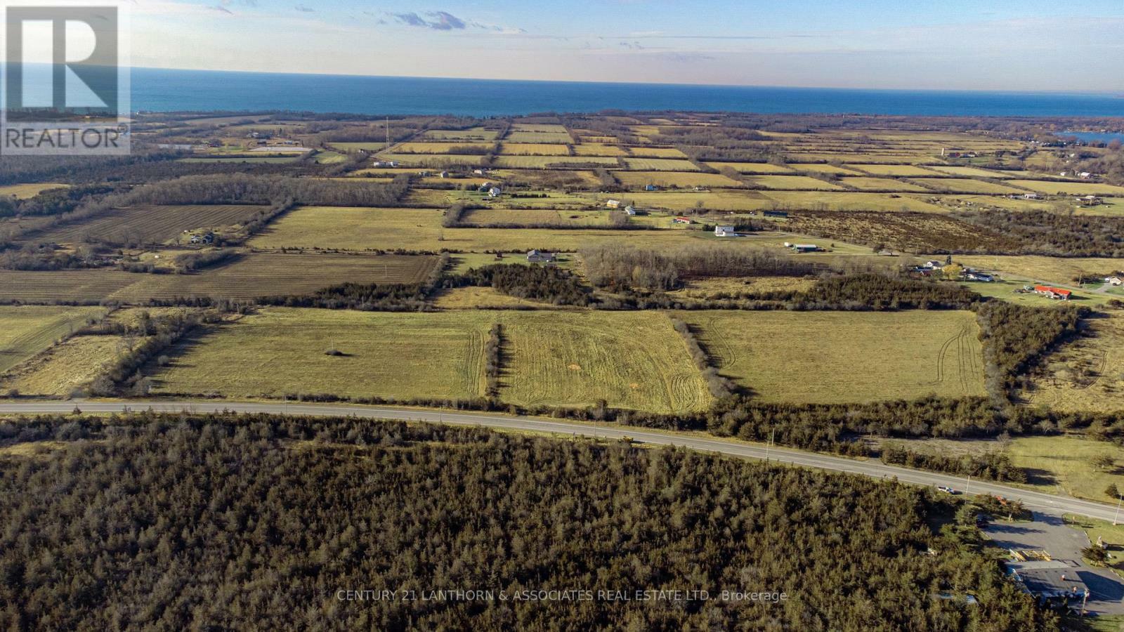 Photo de la propriété:  19931 Loyalist Parkway  ON K0K 1T0 