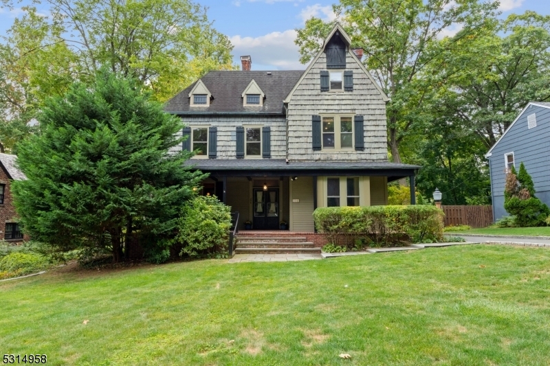 Property Photo:  336 W End Rd  NJ 07079 