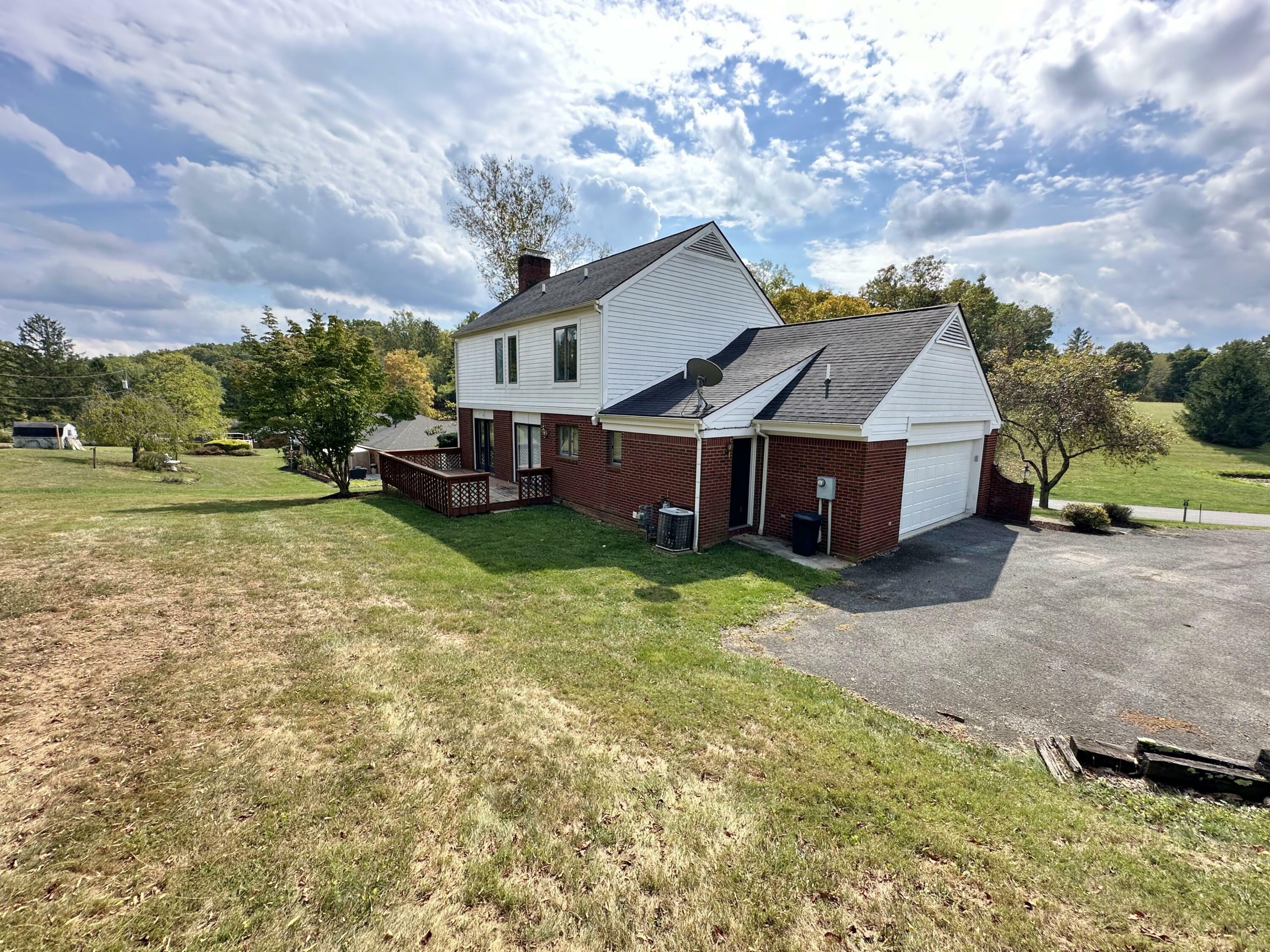 Property Photo:  183 Comstock St  WV 24901 