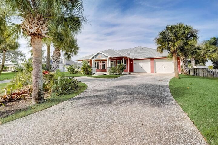 Property Photo:  300 Quay Assisi Court  FL 32169 