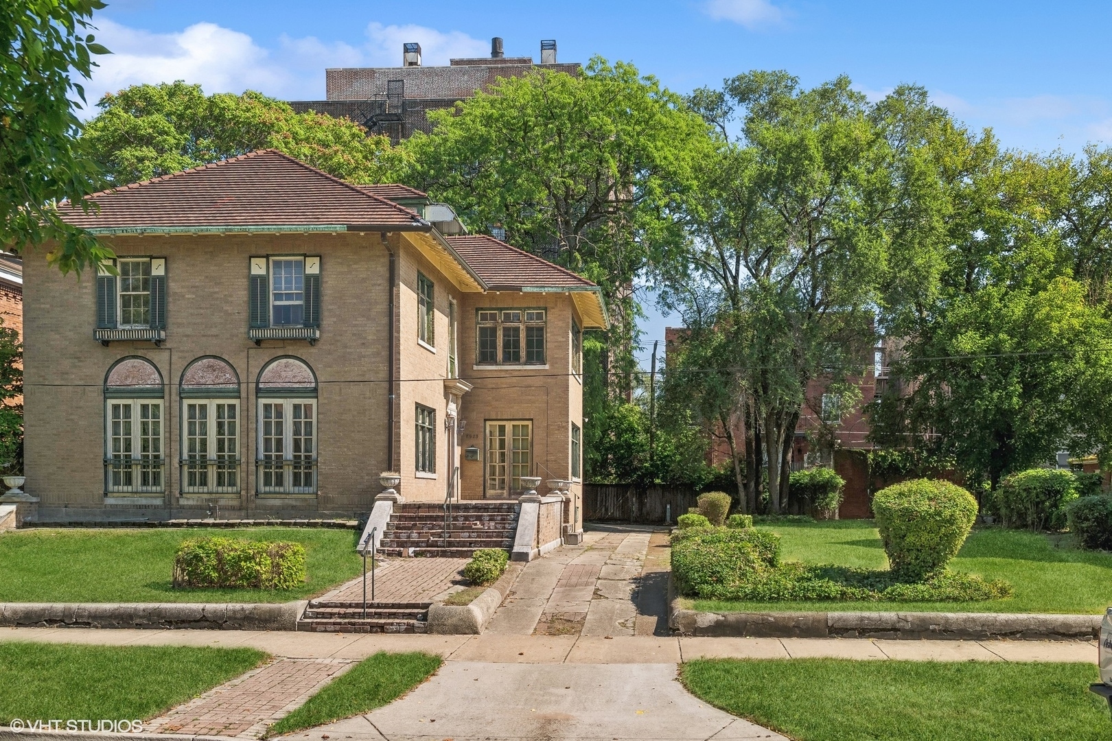 Property Photo:  6923 S Euclid Avenue  IL 60649 