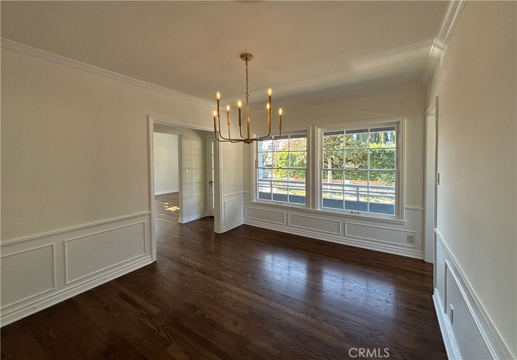 Property Photo:  200 S Rose Street  CA 91505 