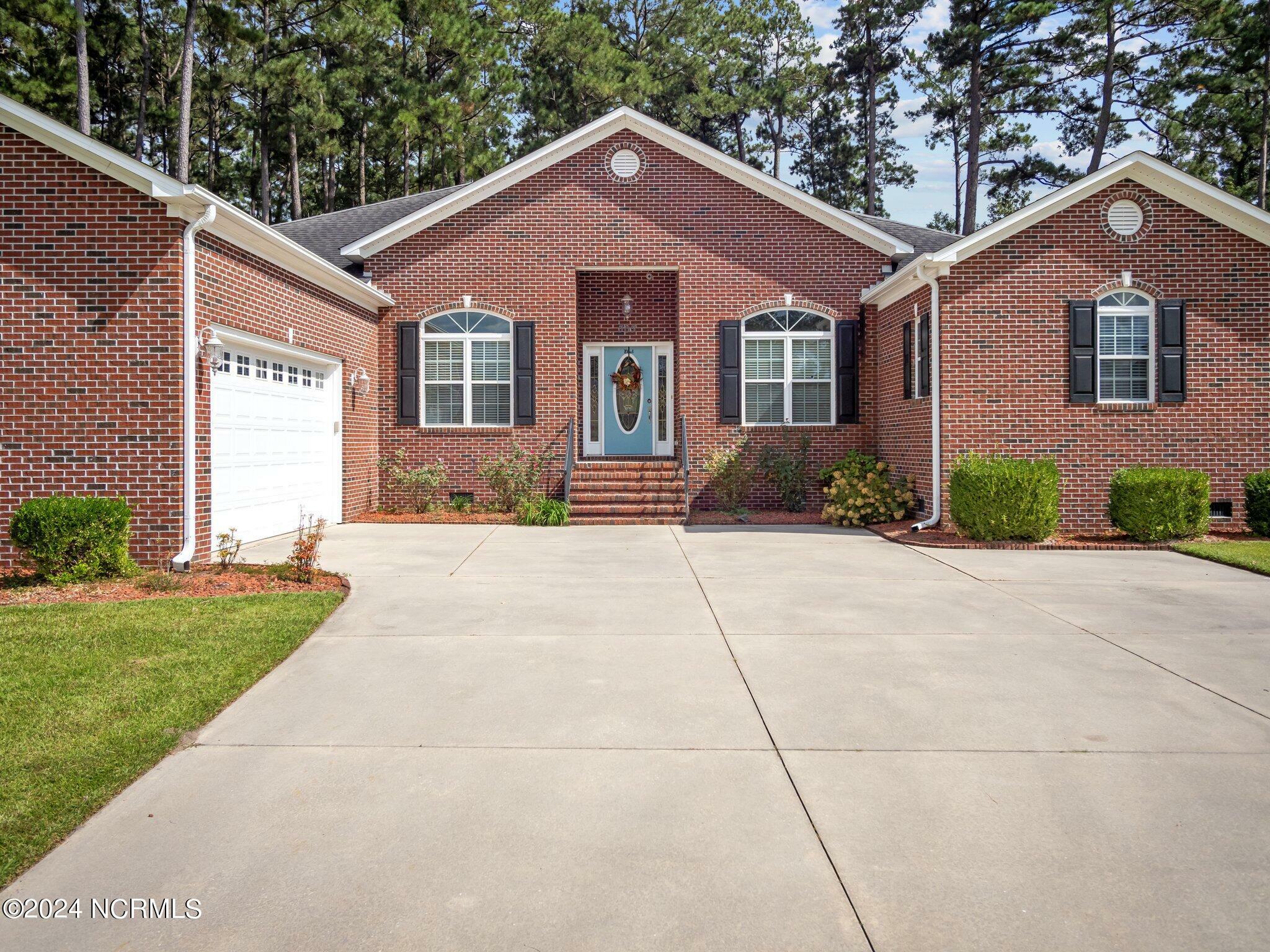 Property Photo:  303 Saint Charles Lane  NC 28546 