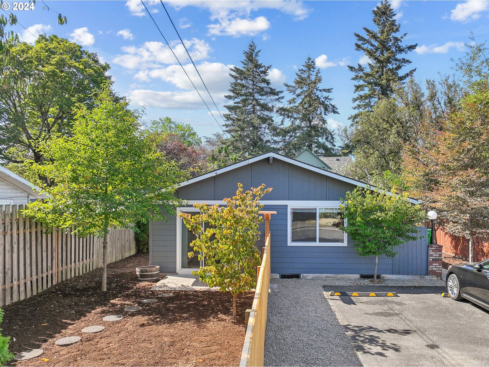 Property Photo:  6325 SE 93rd Ave  OR 97266 