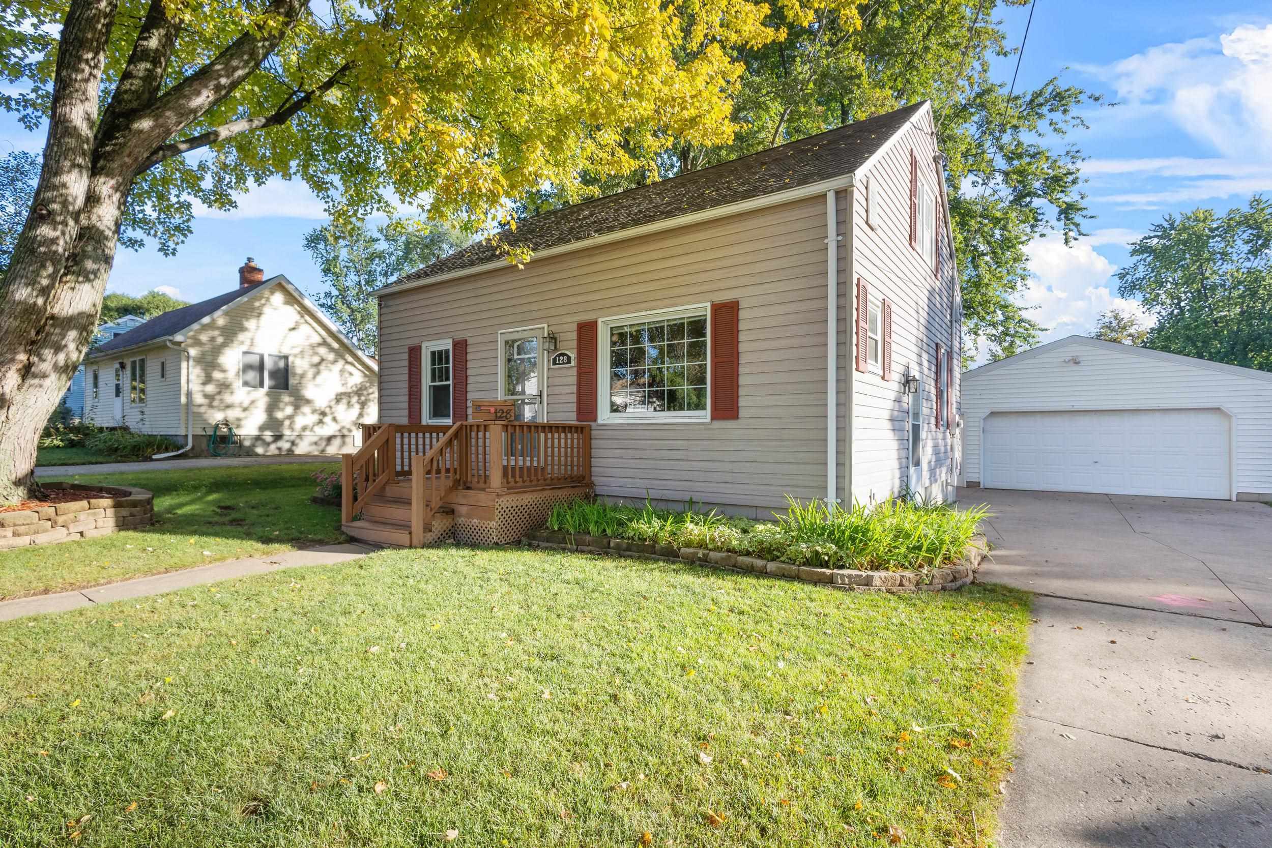 Property Photo:  128 Grant Street  WI 54130 