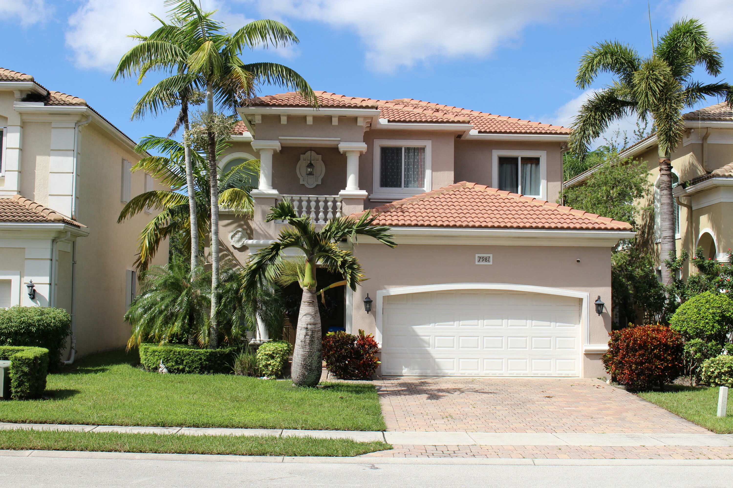 Property Photo:  7981 Shaddock Drive  FL 33436 