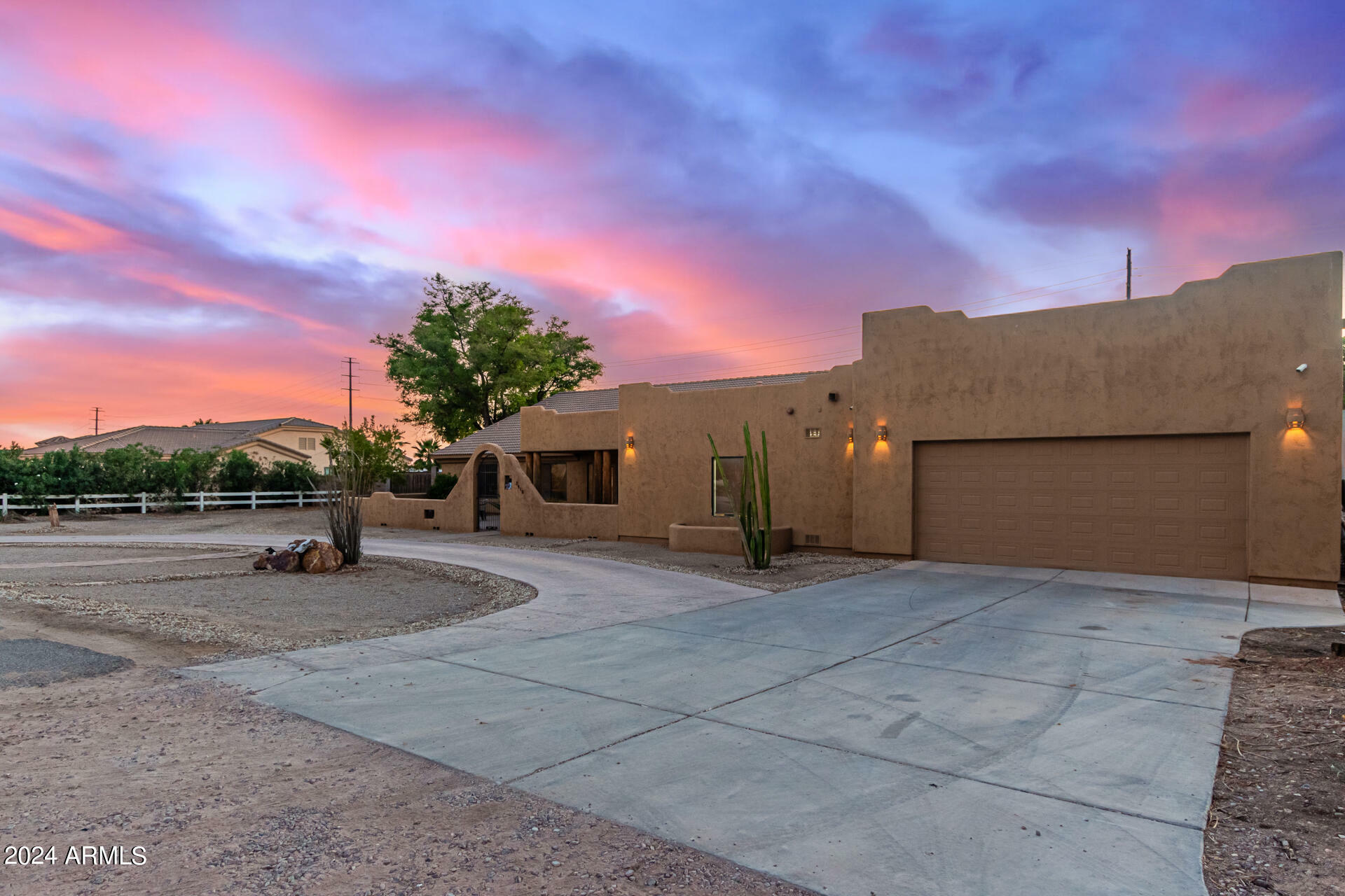 Property Photo:  2410 S 186th Drive  AZ 85338 