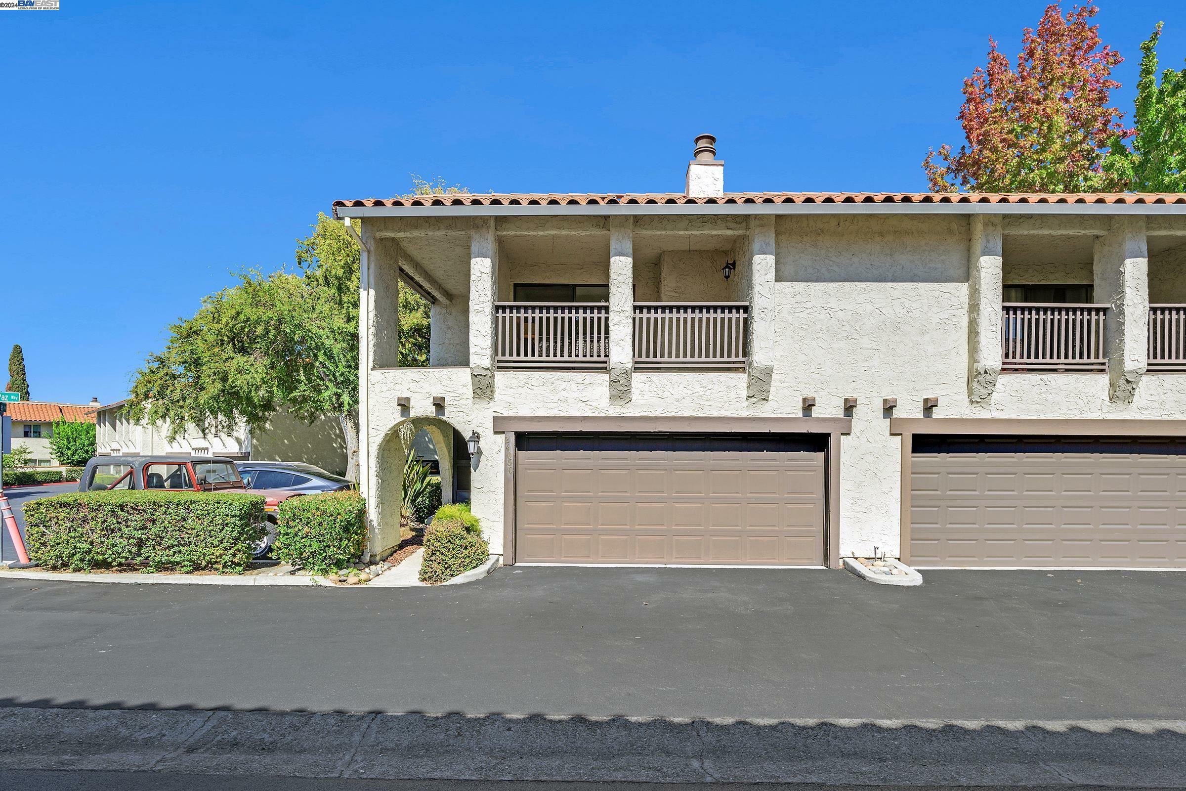 Property Photo:  24050 La Paz Way  CA 94541 