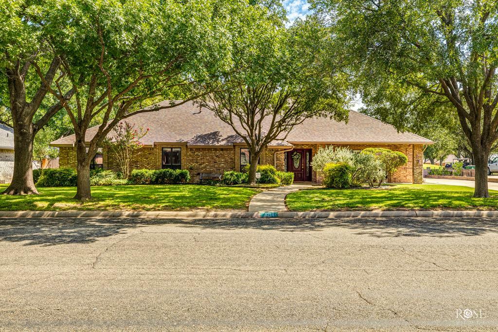 Property Photo:  5214 N Bentwood Dr  TX 76904 